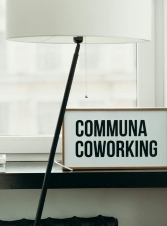 Claude chat coworking — Claude Chat & Cowork