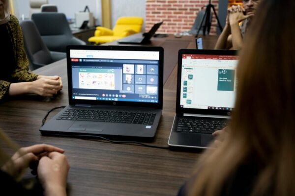 Claude chat cowork — Claude Chat & Cowork
