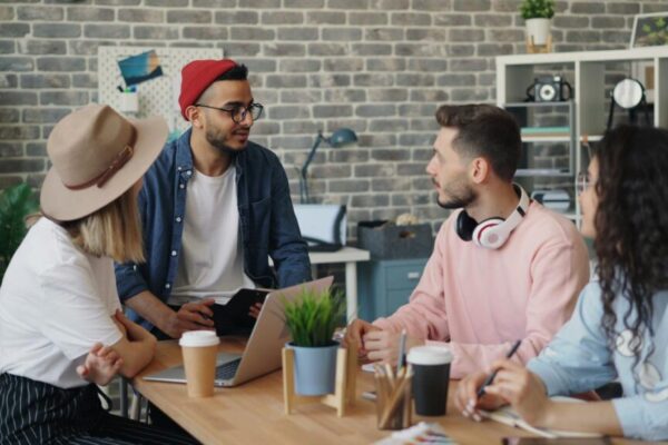 Claude Chat coworking — Claude Chat & Cowork
