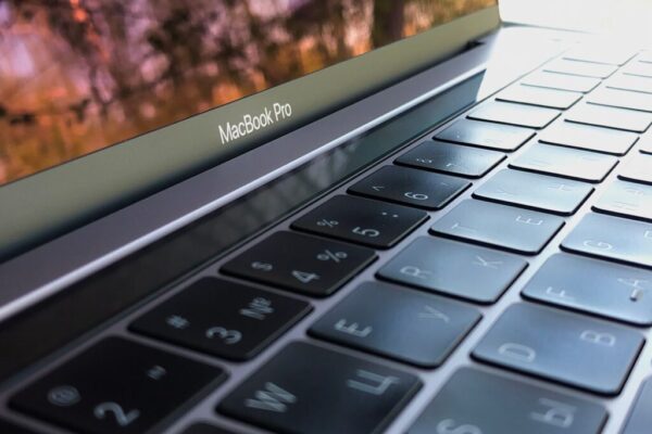 MacBook Pro M4 Max — Laptop Reviews